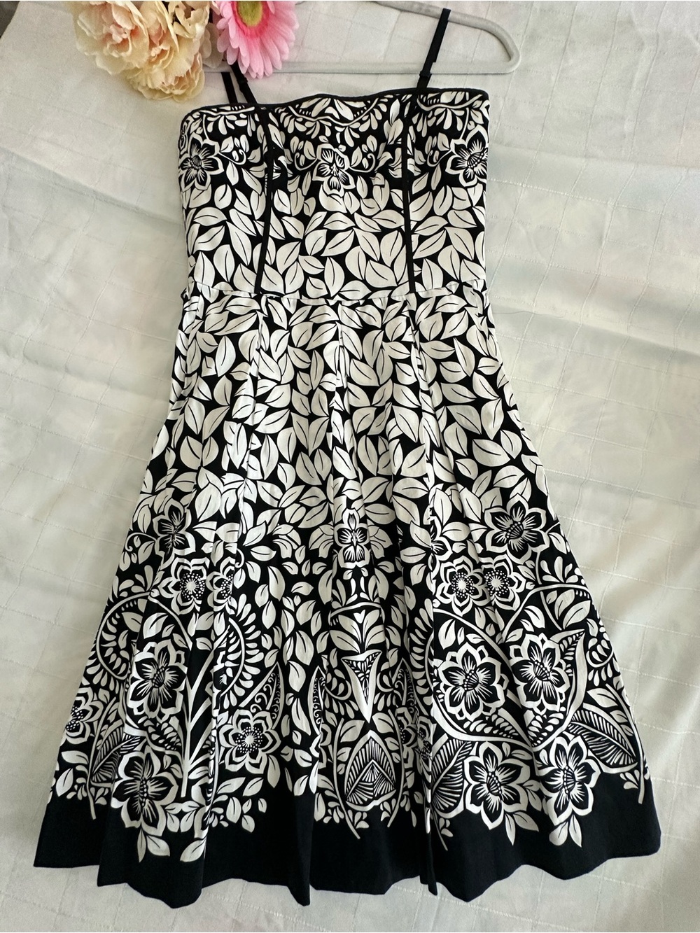 White House Black Market Black and White Floral Strapless Dress with Thin Straps